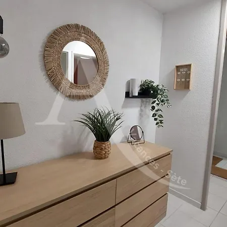 Daire Beau T2 Moderne, Avec Piscine - Place De Parking Sète