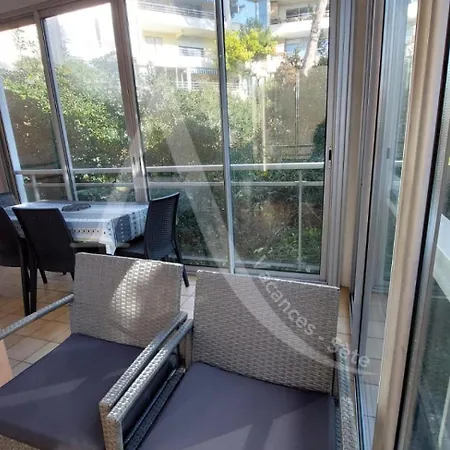 Апартаменты Beau T2 Moderne, Avec Piscine - Place De Parking *
