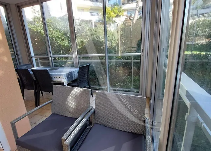 Apartman Beau T2 Moderne, Avec Piscine - Place De Parking *
